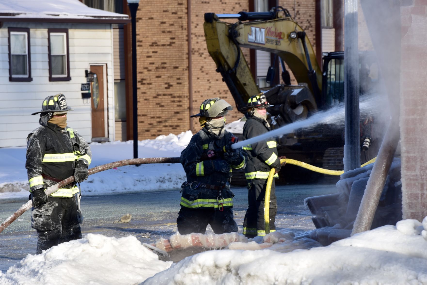 Fire Fighters battle Extra Alarm fire in Frigid Weather